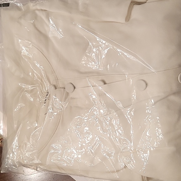 Pomander Place White Carley Dress Puff Sleeve - Picture 10 of 11